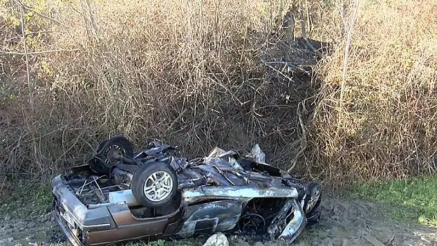 Çatalca'da otomobil şarampole yuvarlandı: 2 ölü 3 yaralı

