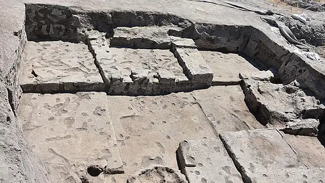 Çatalhöyük'te 8 bin 200 yıllık inanç yapısı bulundu
