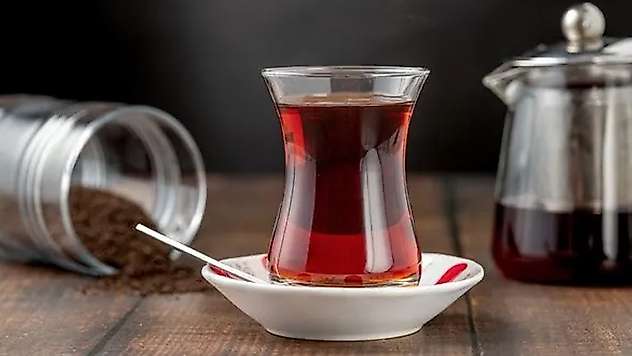 Çay içerken bu ayrıntıya dikkat! Çay değil kanser içiyor olabilirsiniz...