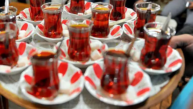 Çaya 3 ayda üçüncü zam geldi! Yeni fiyat listeleri gönderilmeye başlandı
