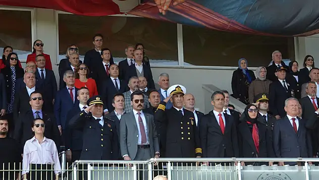 Çaycuma'da Cumhuriyet'in 101. yıl coşkuyla kutlandı