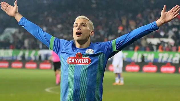 Çaykur Rizespor sahasında, Trabzonspor'u 1-0 yendi
