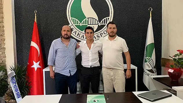 Cebrail Karayel imzayı attı