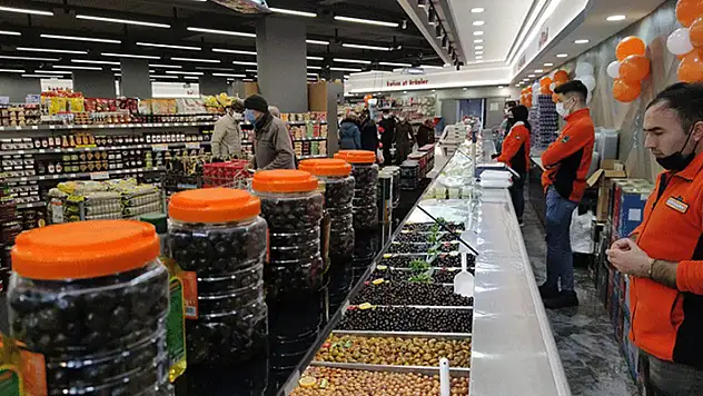 Çelikkayalar AVM'nin 34'üncü şubesi Yazır'da açıldı