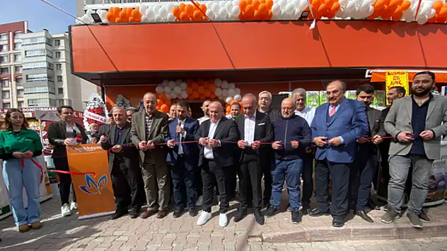 Çelikkayalar AVM'de 2 şube daha hizmete alındı
