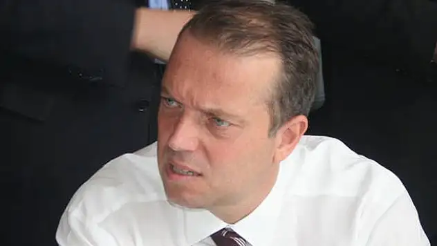 Cem uzan geri mi dönüyor?