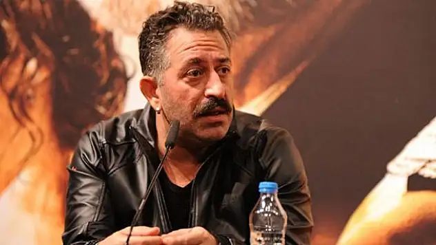 Cem Yılmaz ameliyat oldu
