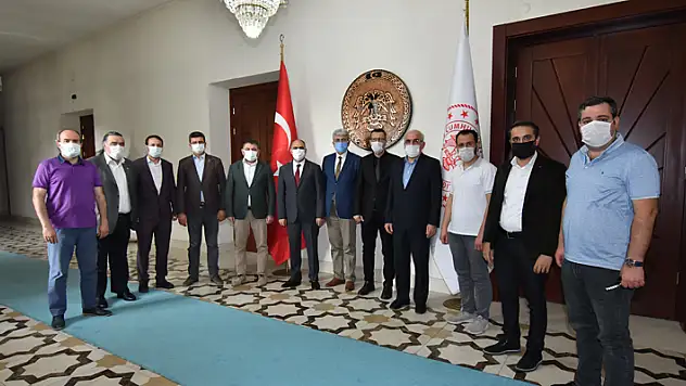 Cemiyet ilk ziyaretini Vali Özkan'a gerçekleştirdi