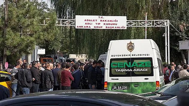 Cenazeler teslim ediliyor