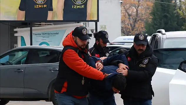 Çeşme'de 3 kişinin öldürülmesiyle ilgili davanın gerekçeli kararı açıklandı