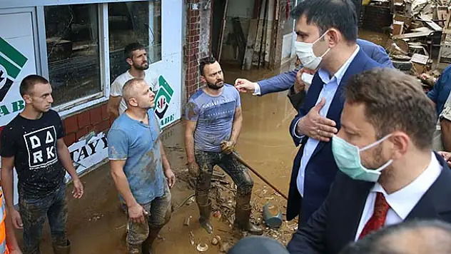 Çevre ve Şehircilik Bakanı Kurum: Artvin ve Rize'de sel nedeniyle ulaşamadığımız vatandaş kalmadı