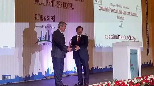 Çevre ve Şehircilik Bakanlığı'ndan Konya Kent Bilgi Sistemi'ne ödül!