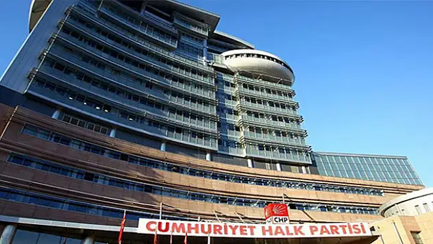 CHP Atatürk fotoğrafı iddialarını araştıracak