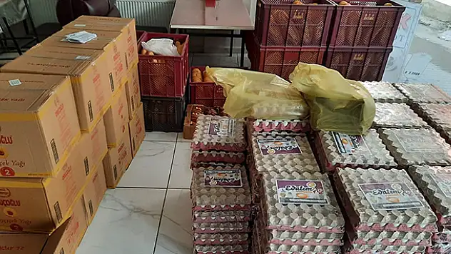 CHP Beyşehir İlçe Teşkilatı'ndan ihtiyaç sahiplerine gıda yardımı