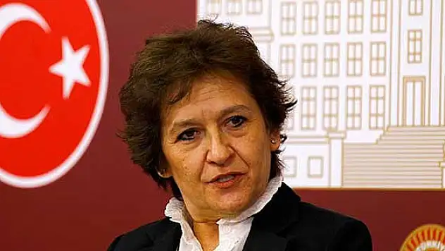 CHP'den şok istifa