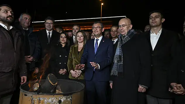 CHP Genel Başkanı Özel'den 'adalet ateşi' eylemine destek