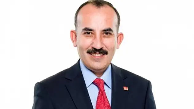 Chp'li Eski Başkan Mezarlıkta Kalp Krizi Geçirip Öldü