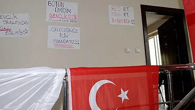 CHP'li gençlerin eylemi sona erdi