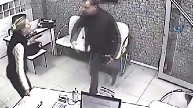 CHP Meclis Üyesi Murat İpek ve ailesi işyeri bastı