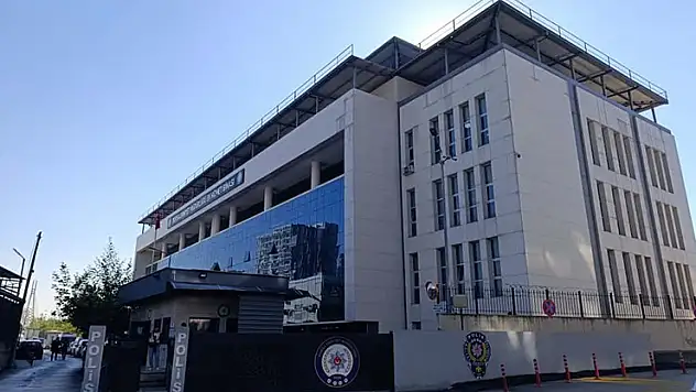 CHP'li eski belediye başkanı ve eşi de gözaltında