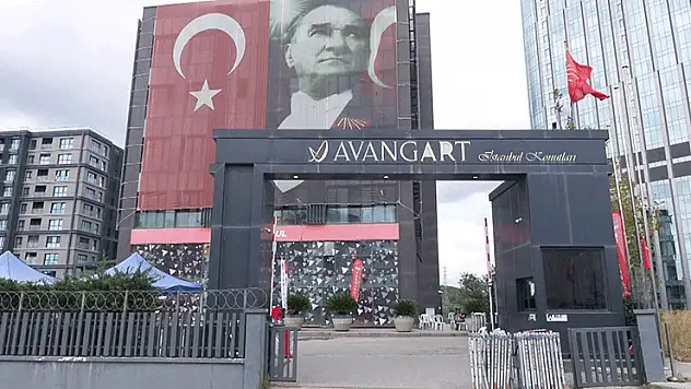 CHP'nin eski İl Başkanlığı binasında MYK öncesi güvenlik önlemleri