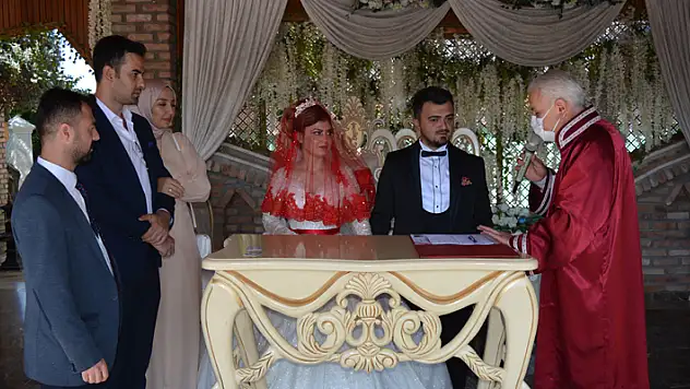 Çiftci ile Çelik ailelerinin mutlu günü