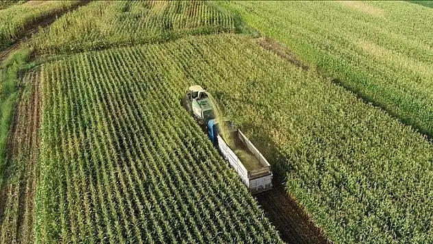 Çiftçilerin 11,2 milyar liralık mazot ve gübre desteği kartlarına tanımlandı
