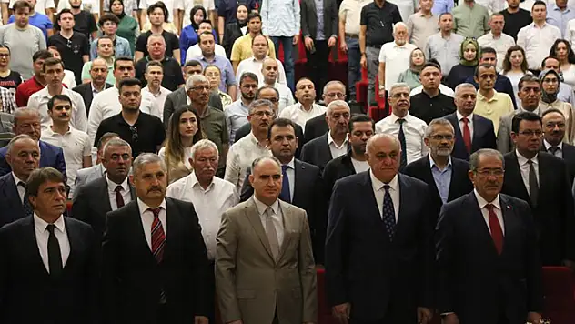 Çiftçilerin gözü Konya Gıda ve Tarım Üniversitesi'nde yapılan bilimsel çalışmalara çevrildi
