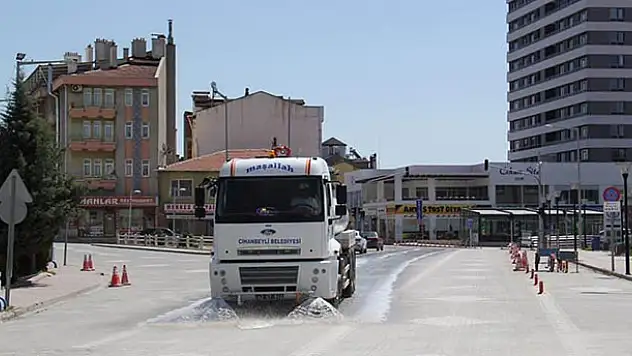 Cihanbeyli Belediyesi bin 400 aileye yardım ulaştırdı