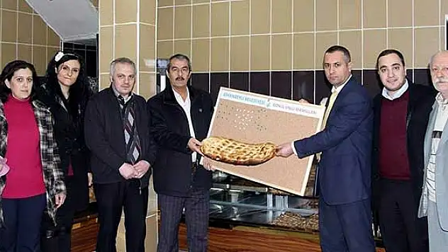 Cihanbeyli Belediyesi'nden ekmek kampanyası