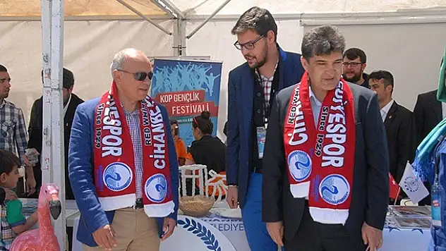 Cihanbeyli Belediyesi Standına Büyük İlgi
