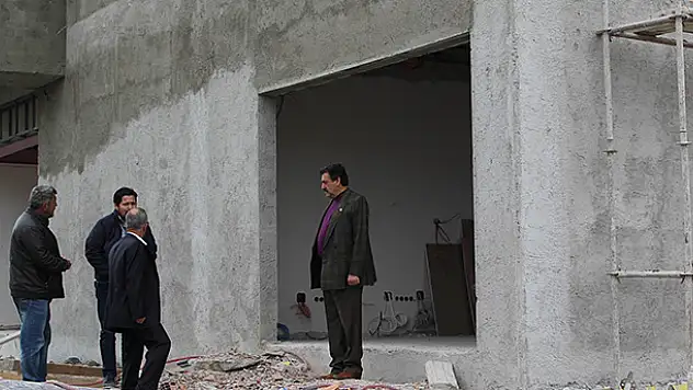 Cihanbeyli'de Beyler Konağı ve Kent Park'ın Yapımı Sürüyor