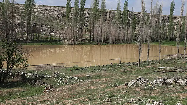 Cihanbeyli'de sağanak etkili oldu

