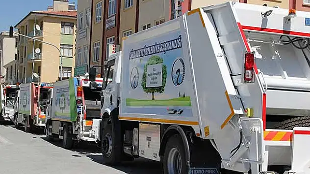 Cihanbeyli'ye yeni nesil çöp toplama aracı
