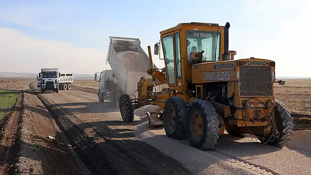 Cihanbeyli'de ilçeler arası yol konforu artıyor