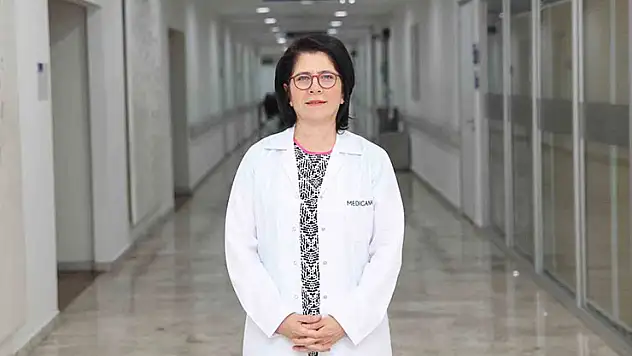 Ciltte beliren kırmızı benlere dikkat