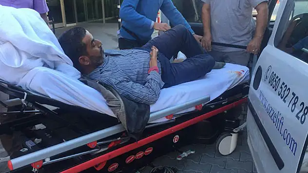 Çim biçerken ayak parmaklarını kesti
