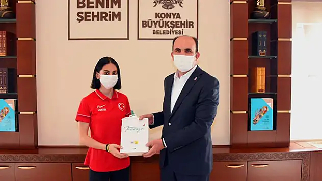 Cimnastikte Türkiye'nin gururu olan Elif Çolak'tan ziyaretler
