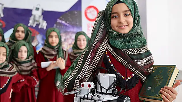 Çin'deki robot yarışmasında 'hafızlar' da yarışacak