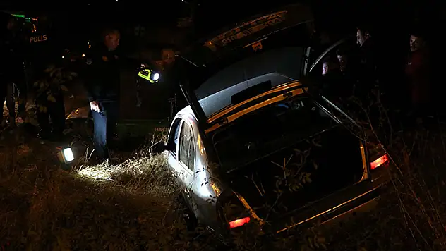 Cinayete trafik kazası görünümü veren sanıklara hapis ile tahliye

