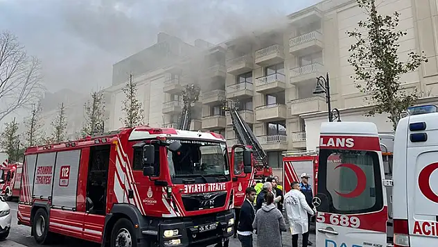 Çırağan Sarayı'nın otel bölümünde çıkan yangın kontrol altına alındı
