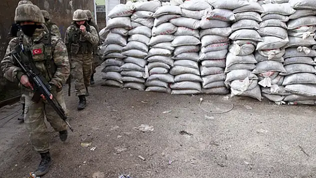 Cizre ve Sur'da 22 terörist öldürüldü