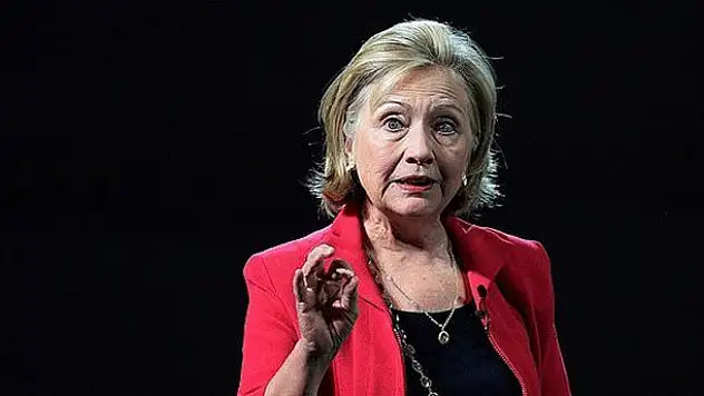 Clinton'ın paylaşılmamış e-postaları açıklandı