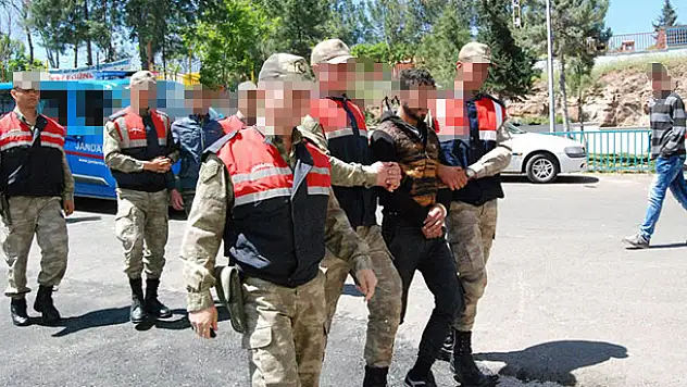 Çocuğa işkence olayının şüphelileri yakalandı