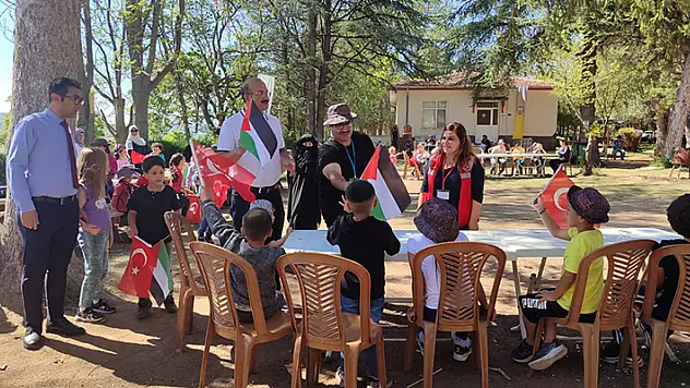 Çocuk Hakları Evrenseldir Gazze'de de Geçerlidir Kardeşlik Buluşması
