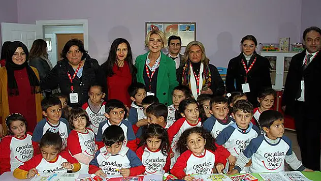 Çocuklar Gülsün Diye Derneği Doğubayazıt'ta anaokulu açtı