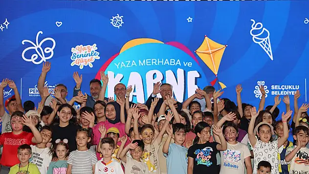 Çocuklar Yaza Merhaba Karne Şenliği'nde doyasıya eğlendi