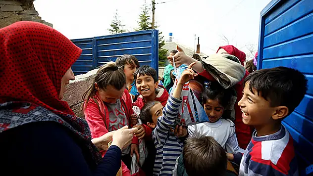 Çocukların mutluluk kervanı: 'Şivlilik'