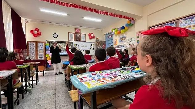 Çocukların okula adaptasyon sürecinde en büyük rol ailenin