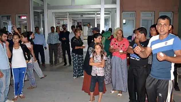 Çok sayıda kişi aşevi yemeklerinden zehirlendi!